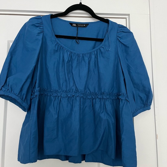 NWT Zara voluminous sleeve cobalt blue shirt. Gathered at waist with ruffle. - Picture 4 of 6